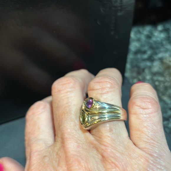 Elegant sterling silver size 7 ring. - Picture 3 of 4